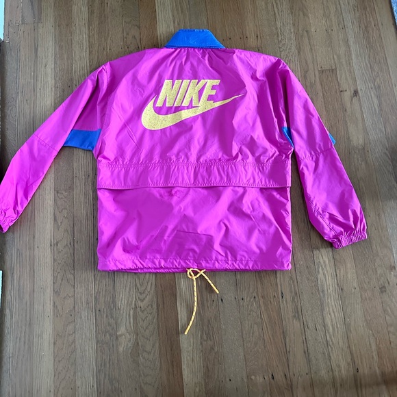 Nike - Packable Jacket - Picture 3 of 7